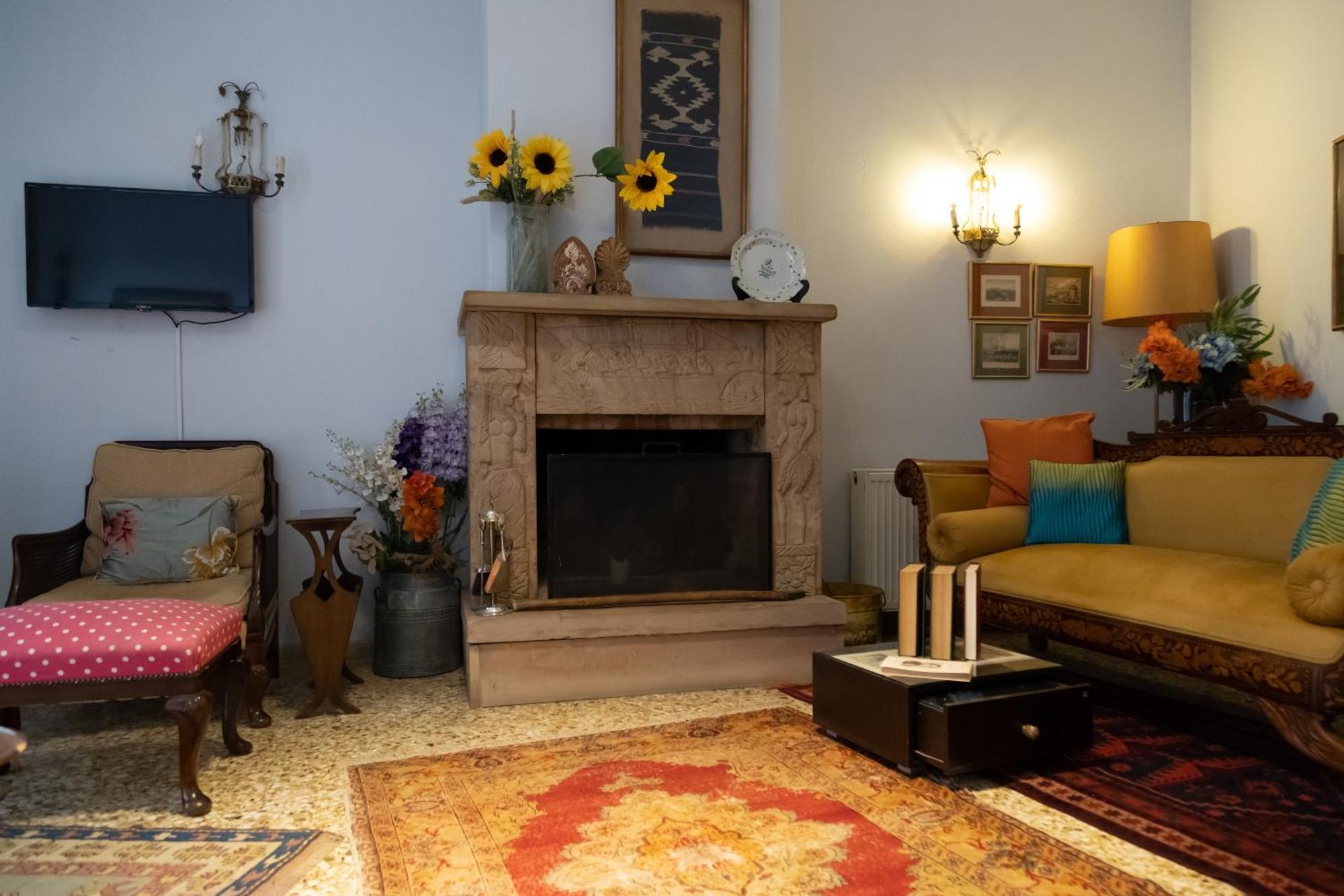 Marina'S Bright Getaway - Nafplio Center House Apartment Ngoại thất bức ảnh